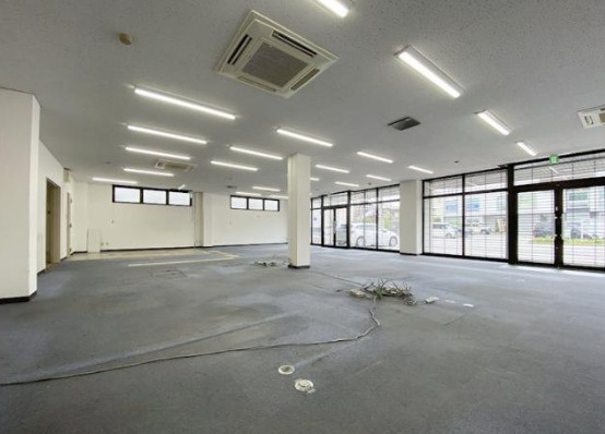 栗東市小柿６丁目の店舗事務所の内装