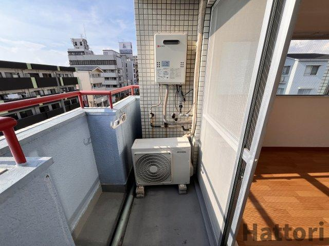 スカイフィールド豊中のバルコニー