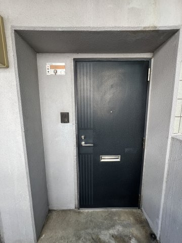 北園パークマンションの玄関