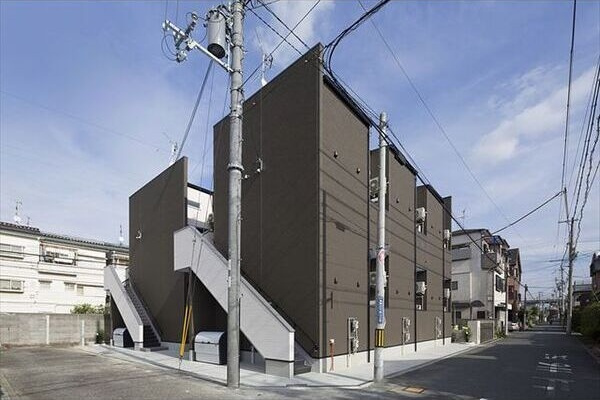 M's　voyage(エムズボヤージュ)の外観