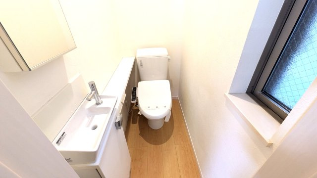 池上４１１７戸建のトイレ