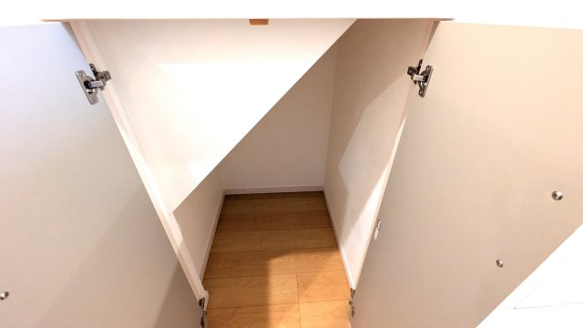 池上４１１７戸建の収納