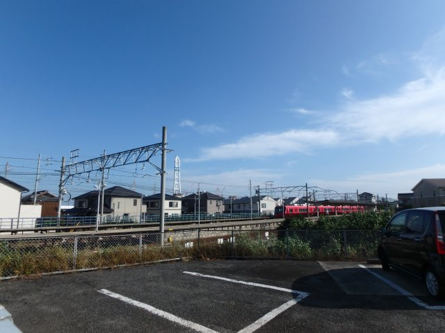 シャトルチタの駐車場