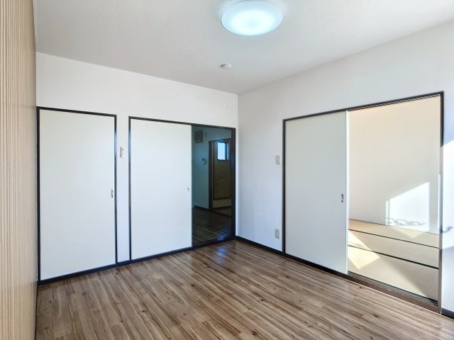 シャトルチタの内装