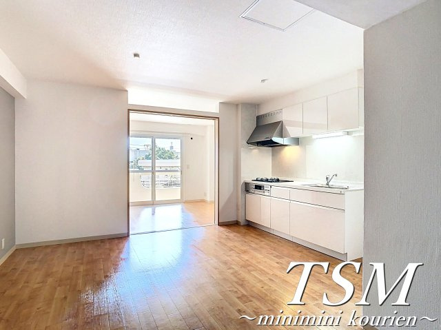 香里カーサヒルの居間・リビング