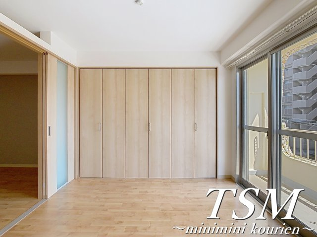 香里カーサヒルの洋室