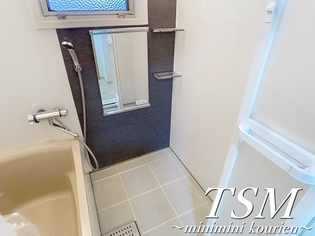 香里カーサヒルの浴室