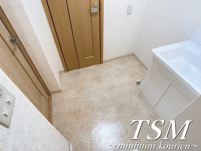 香里カーサヒルの洗面所