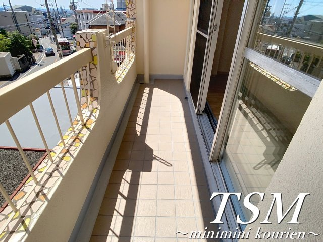 香里カーサヒルのバルコニー