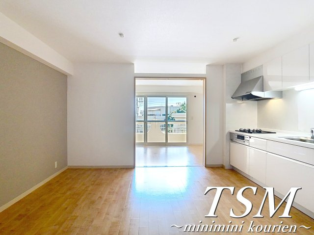 香里カーサヒルの居間・リビング