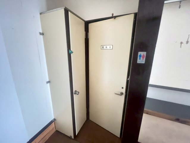 畝部西町貸店舗のトイレ