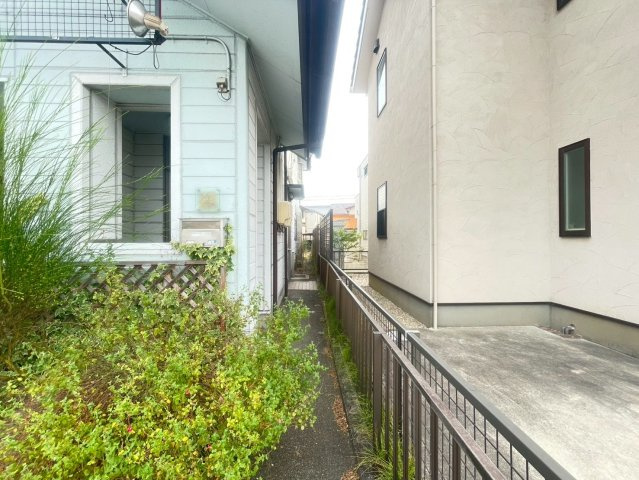 畝部西町貸店舗の外観