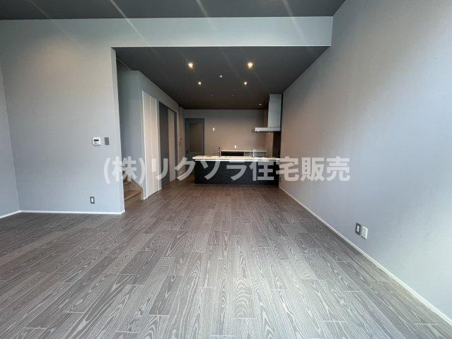 成田東町　未入居一戸建てのダイニング|LDK21.2帖
■物件内覧・資金計画相談・住宅ローン相談、リフォーム相談、お問合せ受付中■
※当日・翌日のご内覧、ご相談はお電話でのお問合せがスムーズです！