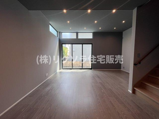 成田東町　未入居一戸建てのダイニング|LDK21.2帖
■物件内覧・資金計画相談・住宅ローン相談、リフォーム相談、お問合せ受付中■
※当日・翌日のご内覧、ご相談はお電話でのお問合せがスムーズです！