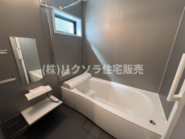 成田東町　未入居一戸建ての浴室|浴室乾燥機
■物件内覧・資金計画相談・住宅ローン相談、リフォーム相談、お問合せ受付中■
※当日・翌日のご内覧、ご相談はお電話でのお問合せがスムーズです！