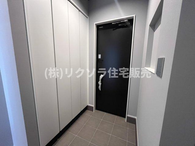 成田東町　未入居一戸建ての収納|玄関収納　シューズボックス
■物件内覧・資金計画相談・住宅ローン相談、リフォーム相談、お問合せ受付中■
※当日・翌日のご内覧、ご相談はお電話でのお問合せがスムーズです！