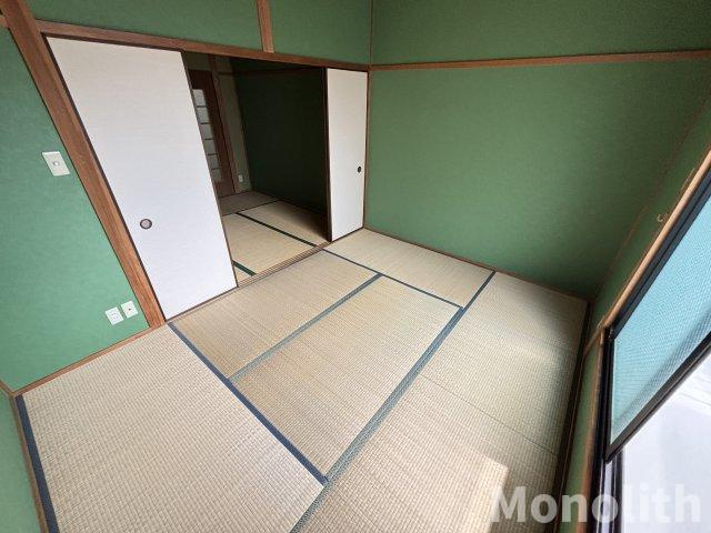 藤原ハイツの和室