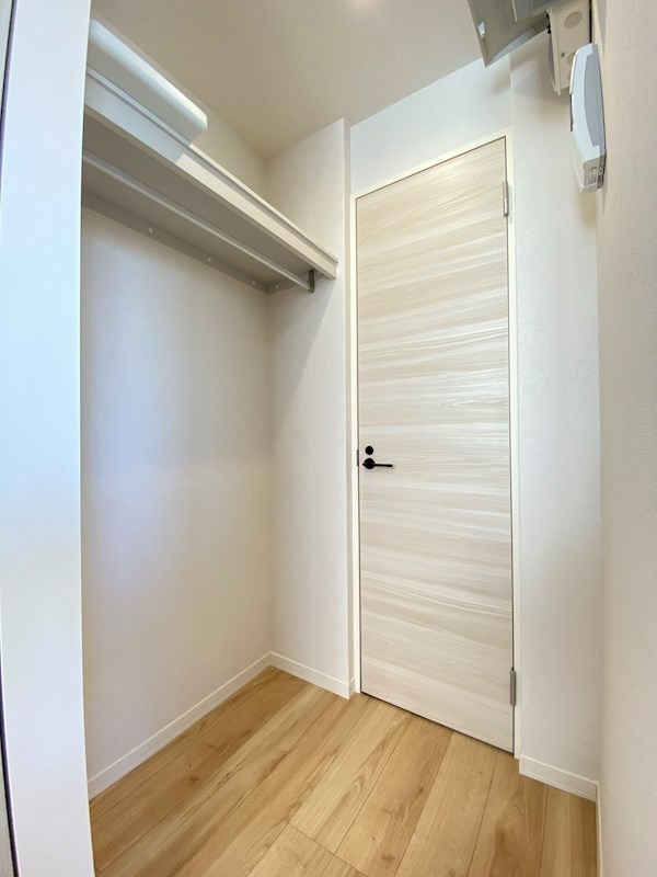 チェントロ彦右エ門の収納|ウォークスルークローゼットです