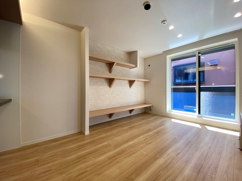 チェントロ彦右エ門の居間・リビング|リビングにはテレビなどを置ける棚があります