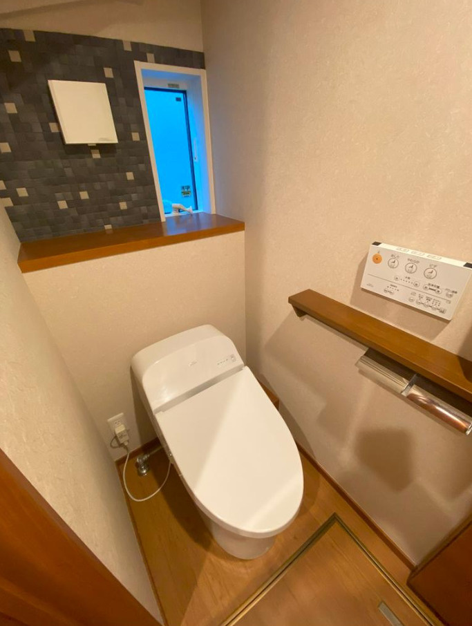 横浜市緑区鴨居町 中古戸建て【仲介手数料無料】のトイレ
