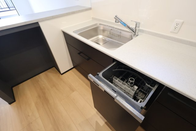 《仲介手数料無料》南区文蔵４丁目13-8新築一戸建てメルディアのキッチン|撮影日 2025年11月20日 11:00 晴れ