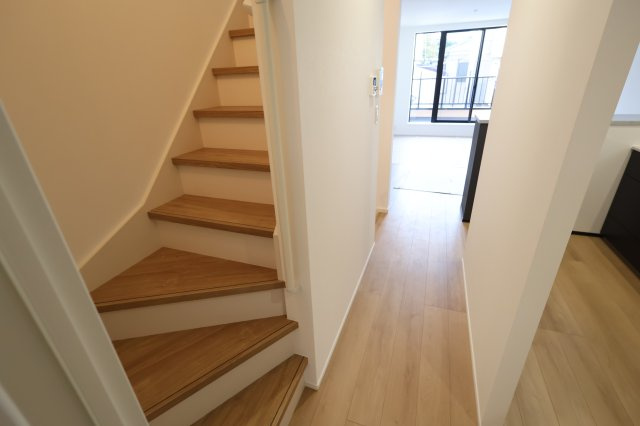 《仲介手数料無料》南区文蔵４丁目13-8新築一戸建てメルディアの内装|撮影日 2025年11月20日 11:00 晴れ