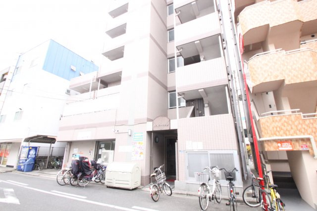 ビクトワール小阪の外観