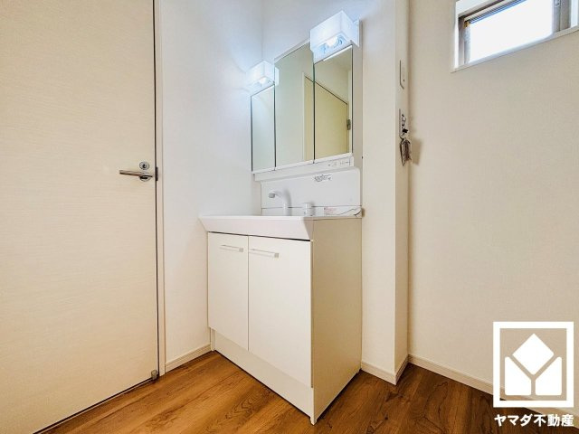 草津市上笠４丁目　2期　1号地の独立洗面台