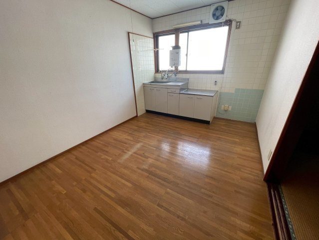 【居間・リビング】 | ファミールHIRO B | コンパクトだから落ち着ける空間