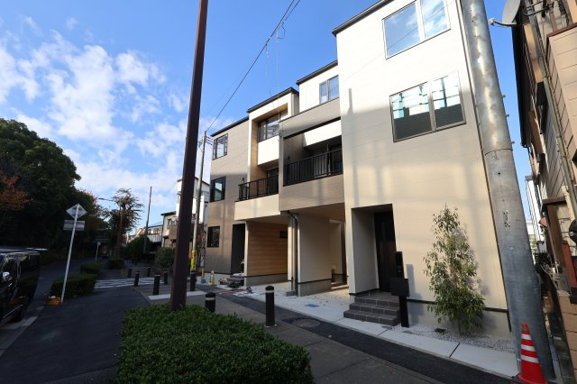 《仲介手数料無料》南区文蔵４丁目13-8新築一戸建てメルディアの外観|撮影日 2025年11月20日 11:00 晴れ