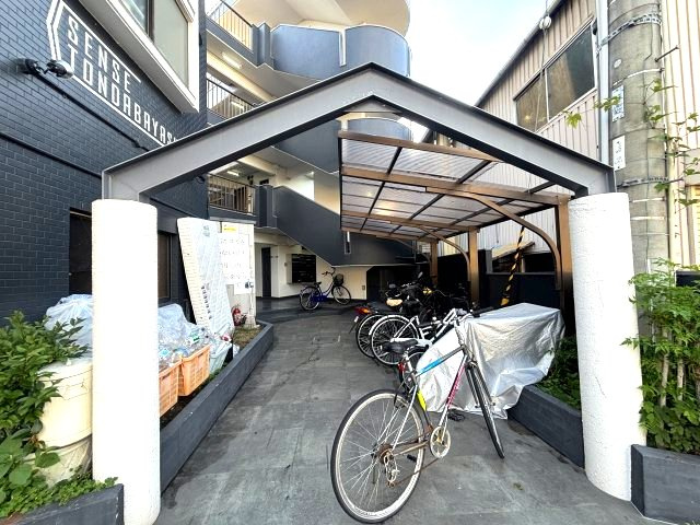 SENSE富田林のエントランス
