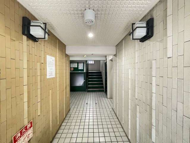 グローバル八戸ノ里Ⅱのロビー