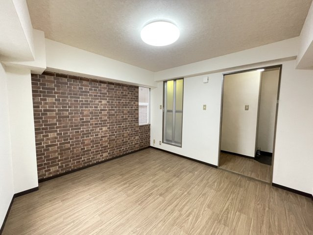 グローバル八戸ノ里Ⅱの居間・リビング