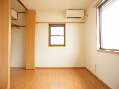 【寝室】 | レジデンス・ノヴァＣ | 訪問者の確認ができるTVドアホン付きです♪