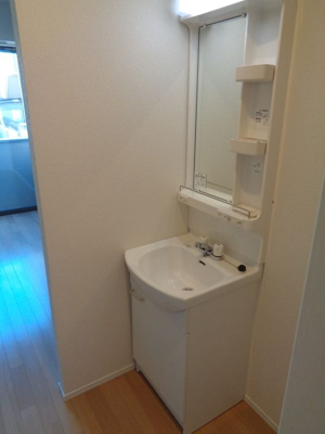 【独立洗面台】 | グロワール西浦和 | 別部屋参考写真となります