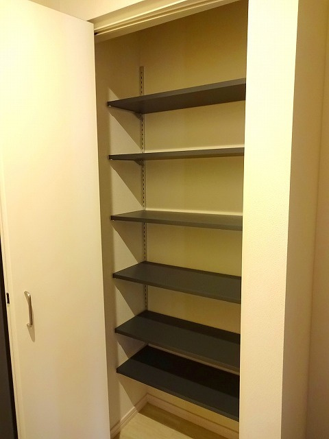 フェリーチェ・２の玄関