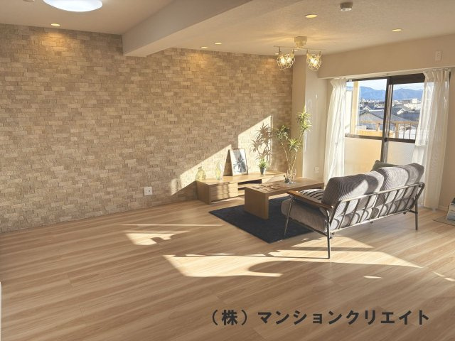 ダイアパレス西別院の居間・リビング|LDK18.3帖