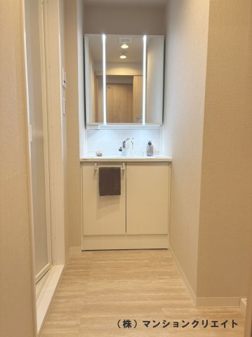 ダイアパレス西別院の独立洗面台|システム洗面化粧台