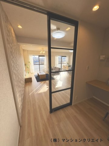 ダイアパレス西別院の洋室|DEN2.5帖