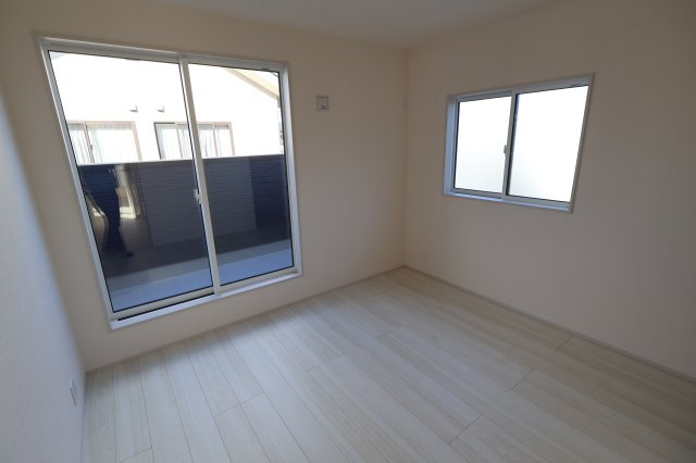 《仲介手数料無料》岩槻区上里１丁目4-18(2号棟)新築一戸建てブルーミングガーデンの洋室