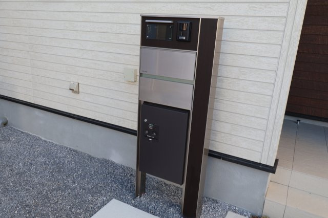 《仲介手数料無料》岩槻区上里１丁目4-18(2号棟)新築一戸建てブルーミングガーデンのセキュリティ