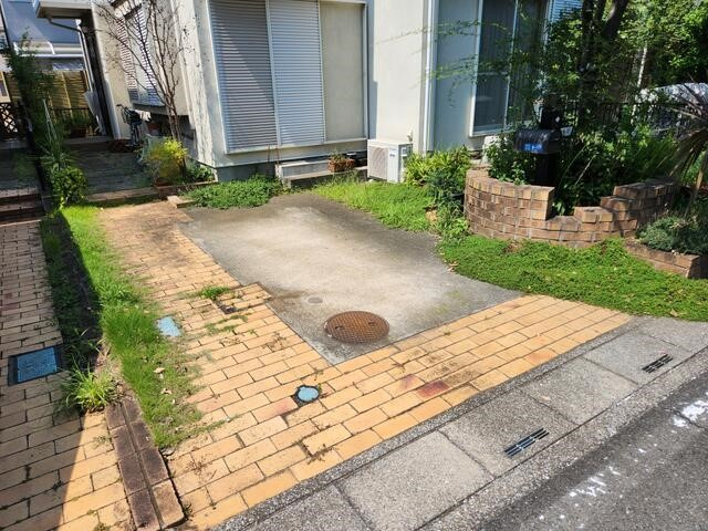 ふじみ野市桜ケ丘３丁目の中古一戸建の駐車場
