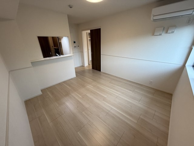 アーバンリオグランデ池田の居間・リビング