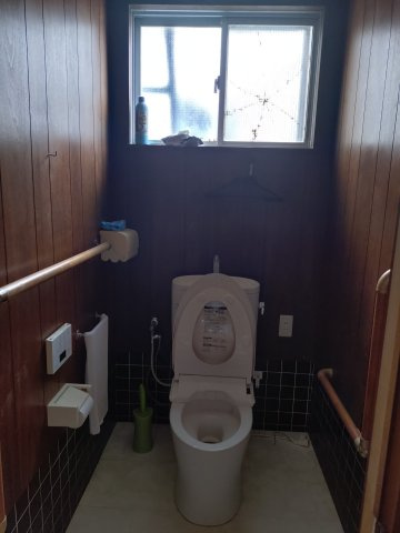 洲本市由良　冷凍冷蔵庫跡地のトイレ|シンプルで使いやすいトイレです