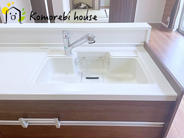 上尾市大字西門前　中古一戸建てのキッチン|キッチンでお料理をお楽しみください