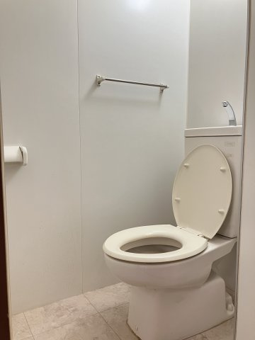 勇建ビルのトイレ