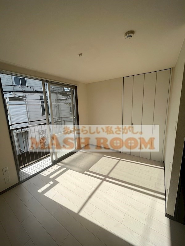 中野区若宮１丁目のアパートの居間・リビング