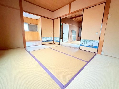 太秦棚森町の和室|【和室】
ご購入までの流れ、住宅ローンのこと、保険のこと、ひとりひとりのお客様のライフプランに合ったご提案をいたします!