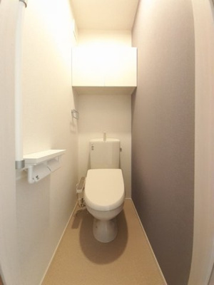 【トイレ】 | コンフォート末武中 | ゆったりとした空間のトイレです