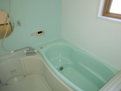 【浴室】 | ヒルサイドハウス | ＜ヒルサイドハウス＞